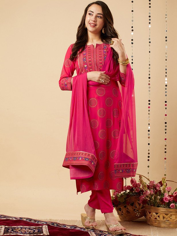 FABUNNA COTTON Women Viscose Rayon Kurta Pant Dupatta Set