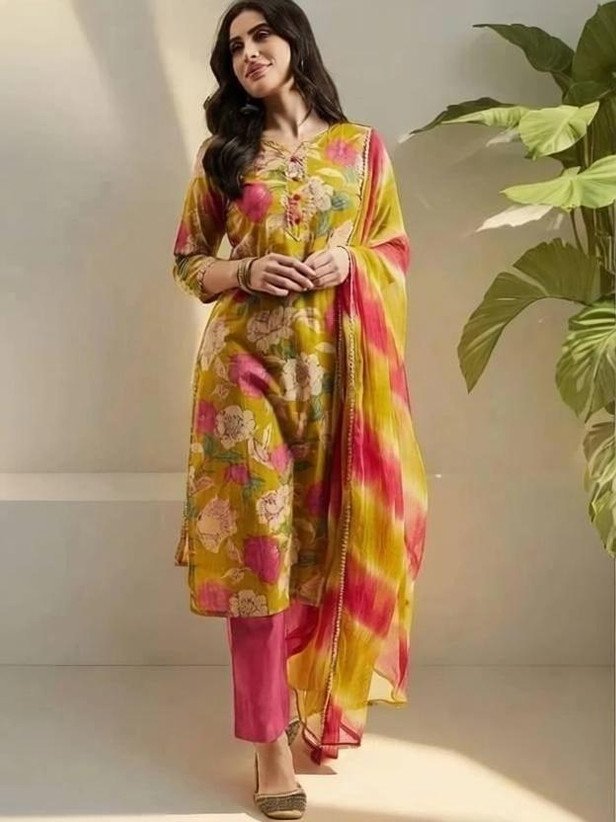 FABUNNA COTTON Women Viscose Rayon Kurta Pant Dupatta Set